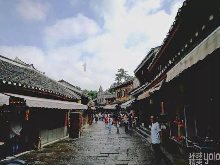 逃离神秘之林